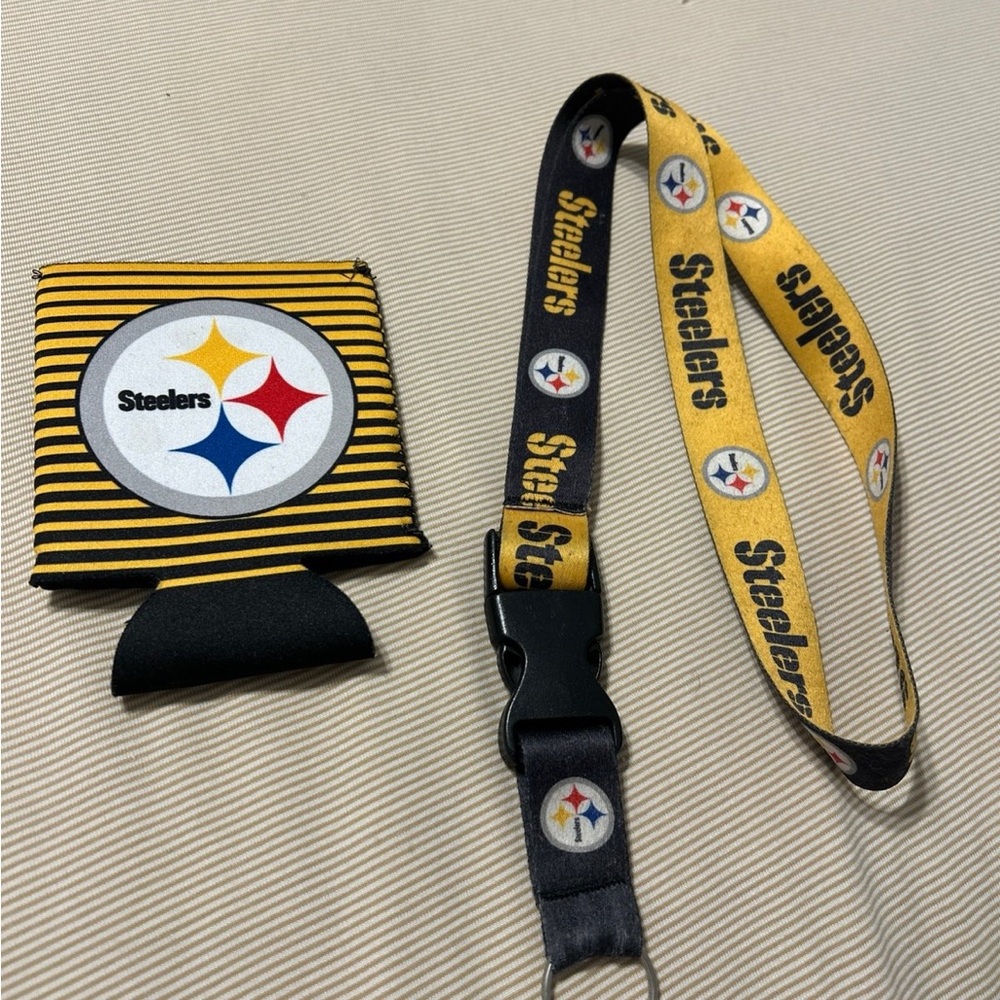 Pittsburgh Steelers lanyard with koozie good condition